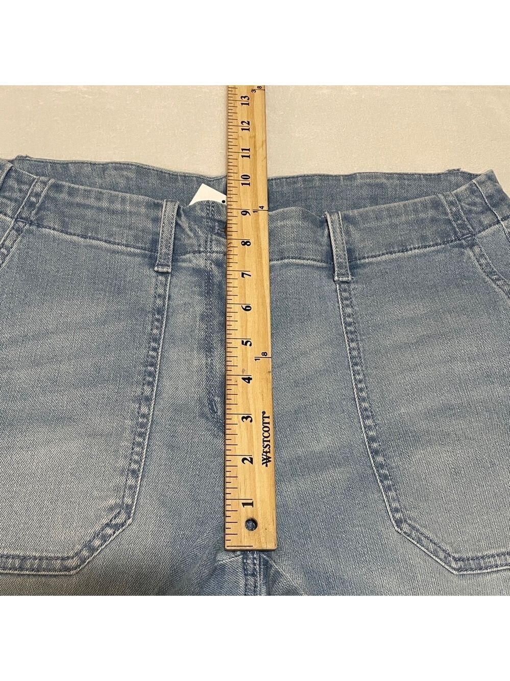 J. Jill Light Blue Patch Pocket Denim Jean Shorts Sz 6 - Picture 6 of 11